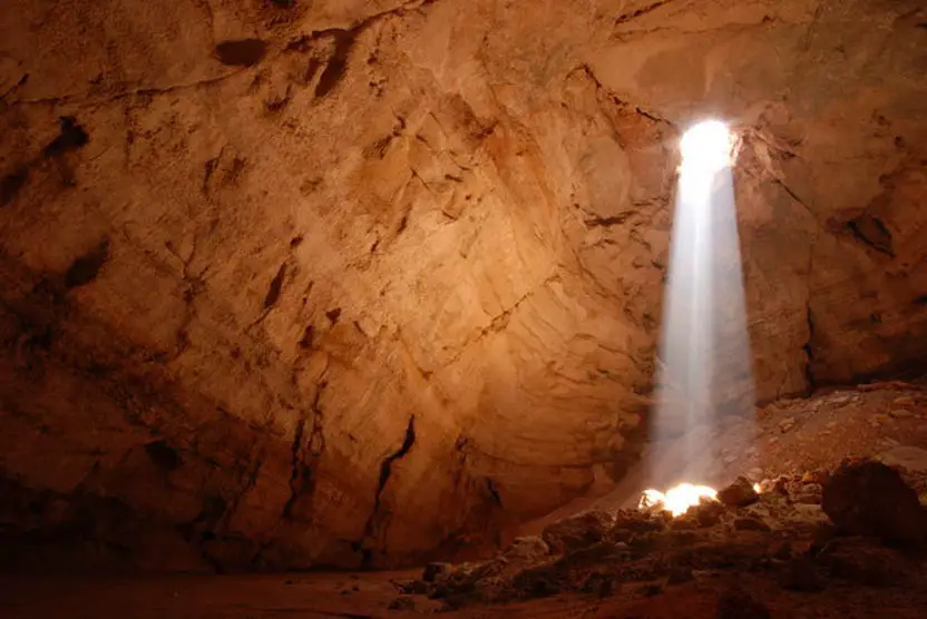 Majlis Al Jinn Cave