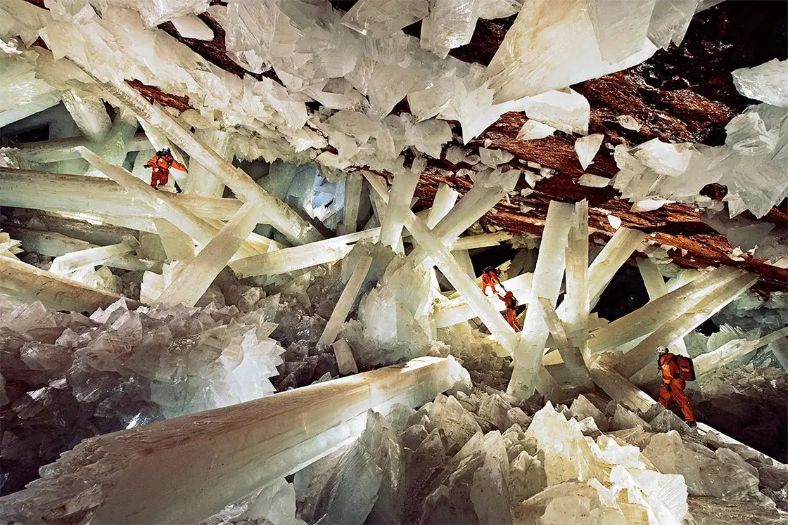 The Giant Crystal Cave in Mexico Photo 1
