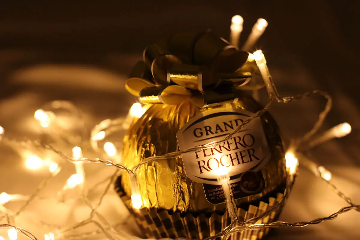 ferrero rocher italian sweet